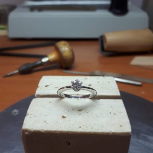 anillo-solitario